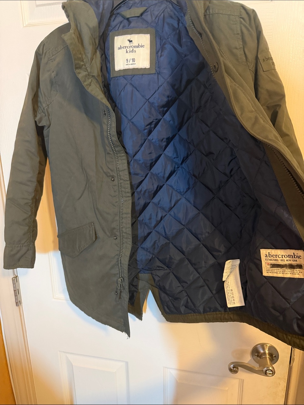 Abercrombie & Fitch boy’s Olive Green Parka Jacket size 9-10 excellent condition - Picture 4 of 7